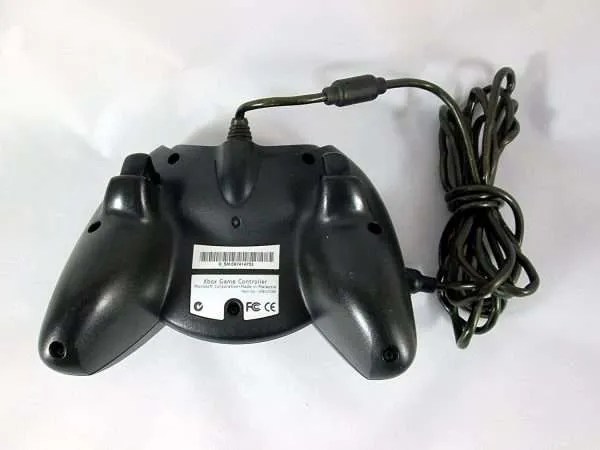 Original XBOX OEM Fat Black Duke Controller Pre-Owned - Image 3